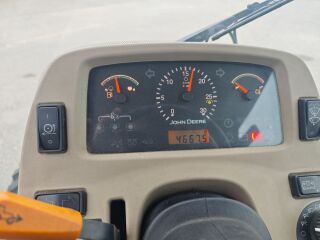 John Deere 3720
