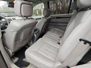Mercedes-Benz R 320 3.0 165kW