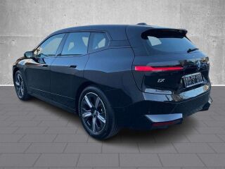 BMW iX xDrive 40 240кВ