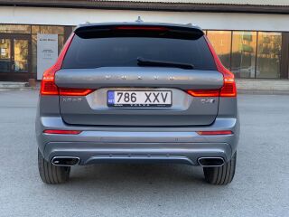 Volvo XC60 AWD R-design 2.0 140kW