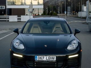 Porsche Panamera S E-Hybrid 3.0 V6 306кВ