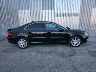 Volvo S80 Summum FuIl Options Ember Black 2.0 D4 133кВ