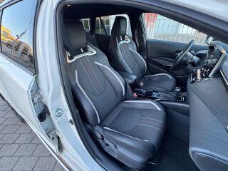 Toyota Corolla GR Sport Hybrid 1.8 72кВ