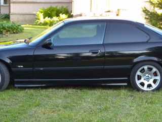 BMW 318 is 1.8 R4 103kW