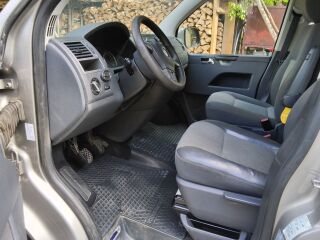 Volkswagen Caravelle 2.0 103kW