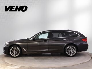 BMW 530 d xDrive Touring Luxury Line 3.0 195кВ