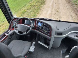 Volvo 9900 B12B 338kW