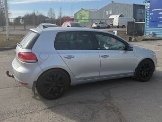 Volkswagen Golf 1.6 77kW