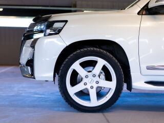 Toyota Land Cruiser V8 4.5 200kW