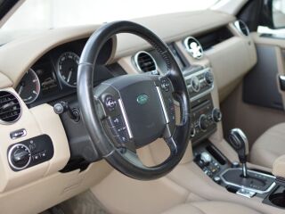 Land Rover Discovery 4 HSE 3.0 V6 180kW
