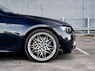 BMW 330 M-pak 3.0 R6 170kW