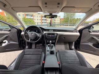 Volkswagen Passat Highline Executive 1.8 TSI 132кВ