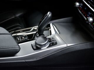 BMW 530 Luxury Line 3.0 R6 210кВ