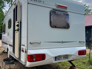 Swift Charisma560