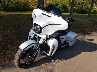 Harley-Davidson Street Glide FLHXSE CVO 72kW