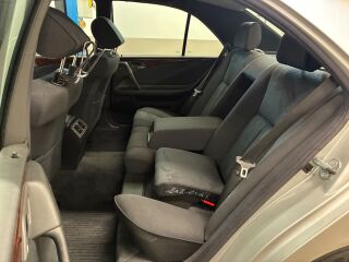 Mercedes-Benz E 220 2.2 R4 70kW