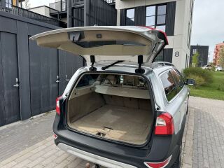 Volvo XC70 Summum AWD 2.4 D5 136kW