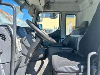 Volvo FL210 4X2 EURO6 + CARRIER SUPRA 550 158kW