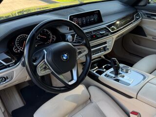 BMW 730 3.0 R6 195kW
