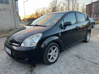 Toyota Corolla Verso Diesel 2.2 R4 Diesel 130kW