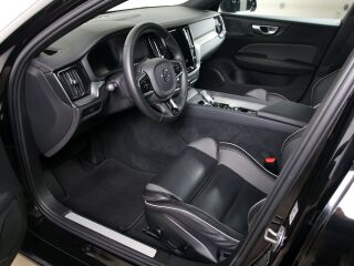 Volvo S60 AWD ULTIMATE DARK INTELLI SAFE PRO 2.0 B5 KERS Mild Hybrid 184kW