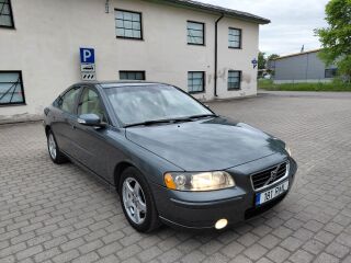 Volvo S60 D5 2.4 R5 93kW