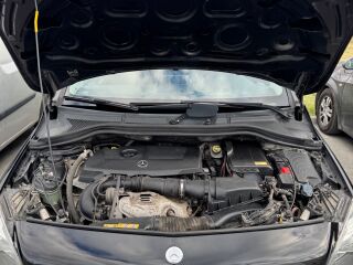 Mercedes-Benz B 200 1.9 R4 M270 115kW