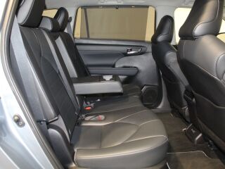 Toyota Highlander Luxury AWD 2.5 140кВ