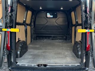 Ford Transit Custom L2H1 Titanium 2.0 Tdci 125kW