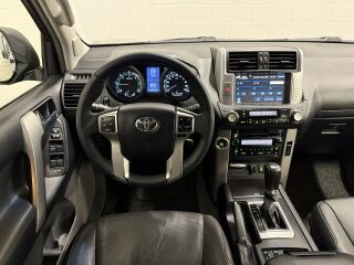 Toyota Land Cruiser Executive 60th Anniversary 3.0 140кВ