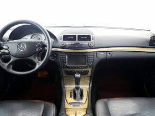 Mercedes-Benz E 220 Avantgarde Facelift ATM 2.1 CDI 125kW