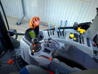 New Holland T6.180 121kW