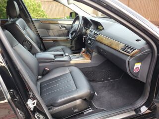 Mercedes-Benz E 220 T Elegance BlueEfficiency 2.1 R4 CDi 125kW