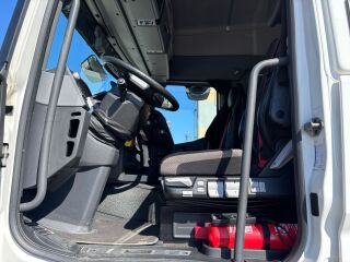 Renault T 380 4x2 EURO6 + CARRIER SUPRA 1150 U EURO 6 388kW