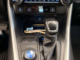 Toyota RAV4 Black Edition 2.5 131kW