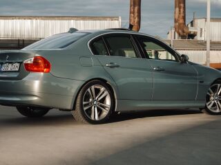 BMW 330 3.0 190kW