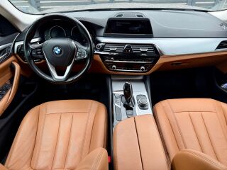 BMW 530 Luxury xDrive 3.0 195кВ
