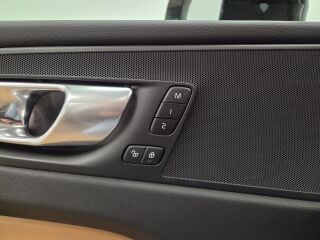 Volvo XC60 Plus Bright 2.0 184kW