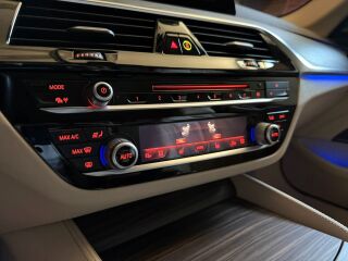 BMW 530 e iPerformance/ Luxury Line 2.0 185кВ
