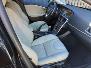 Volvo V40 SUMMUM XENIUM 1.6 T3 110kW