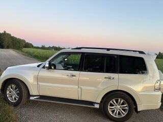 Mitsubishi Pajero 3.2 147kW