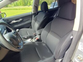 Toyota Auris 1.6 97kW
