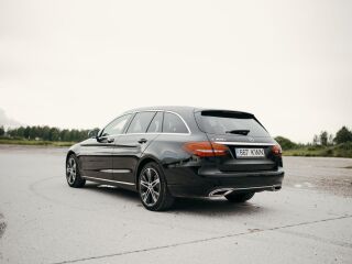Mercedes-Benz C 300 e 2.0 235kW