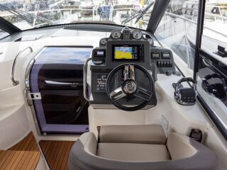 Bavaria S33HT 2 X D3 220 2 X D3 220