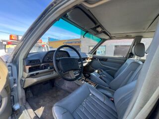 Mercedes-Benz S 560 SEL 5.6 V8