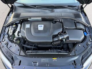 Volvo V70 Momentum 2.4 R5 D5 129кВ