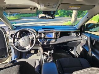 Toyota RAV4 2.5 114kW