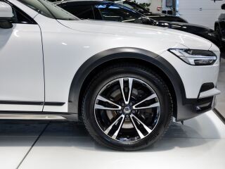 Volvo V90 Cross Country D4 AWD 2.0 140кВ