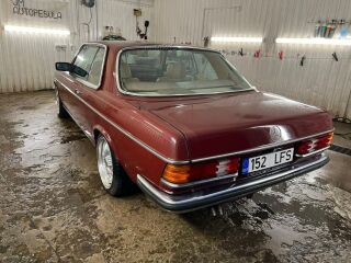 Mercedes-Benz 280 2.7 136kW