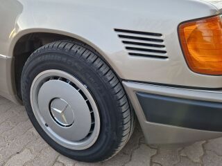 Mercedes-Benz E 300 Turbo 3.0 108kW